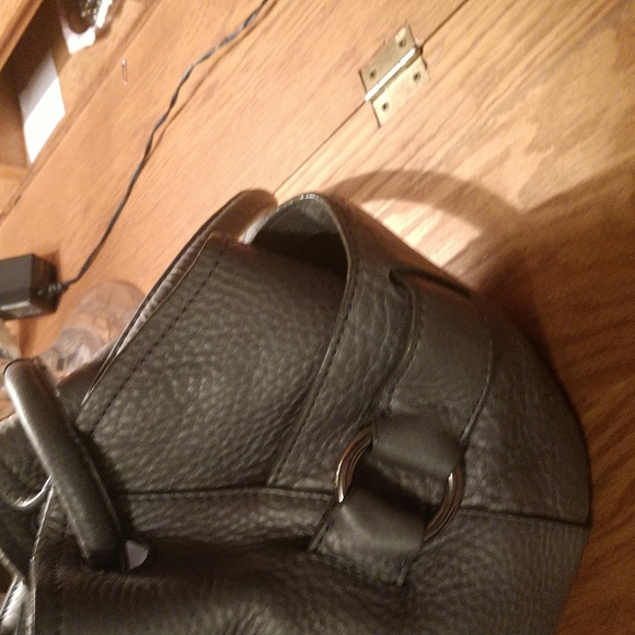 Cole Hahn Purse w/ $99 purchase - Picture 5 of 9